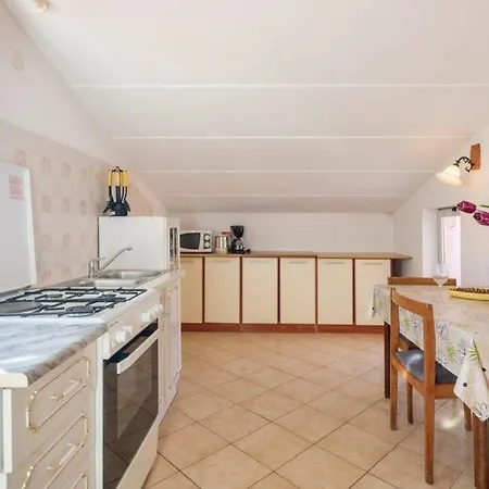 Fuer 5 Personen Ca 80 Qm In Valbandon, Istrien Istrische Riviera *
