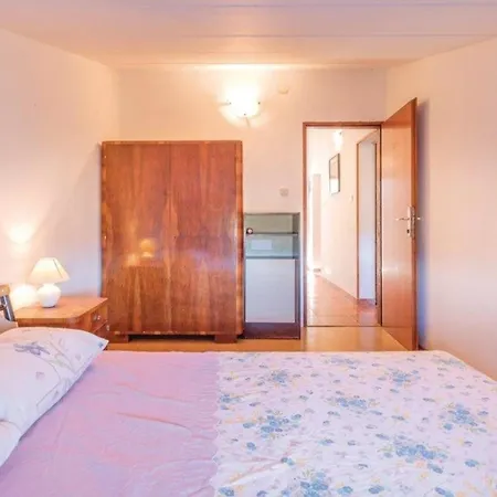 Fuer 5 Personen Ca 80 Qm In Valbandon, Istrien Istrische Riviera Apartment Valbandon